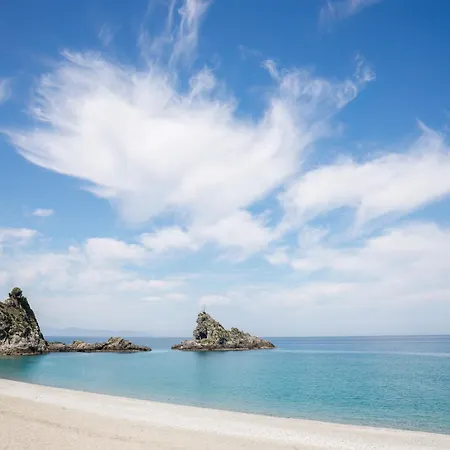 Etoiles Luxury Bed & Breakfast 4*