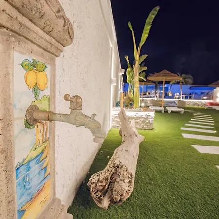 étoiles Luxury Couette-café 4*