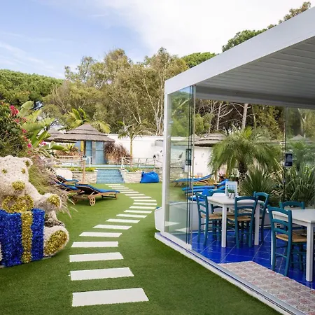 étoiles Luxury Couette-café 4*